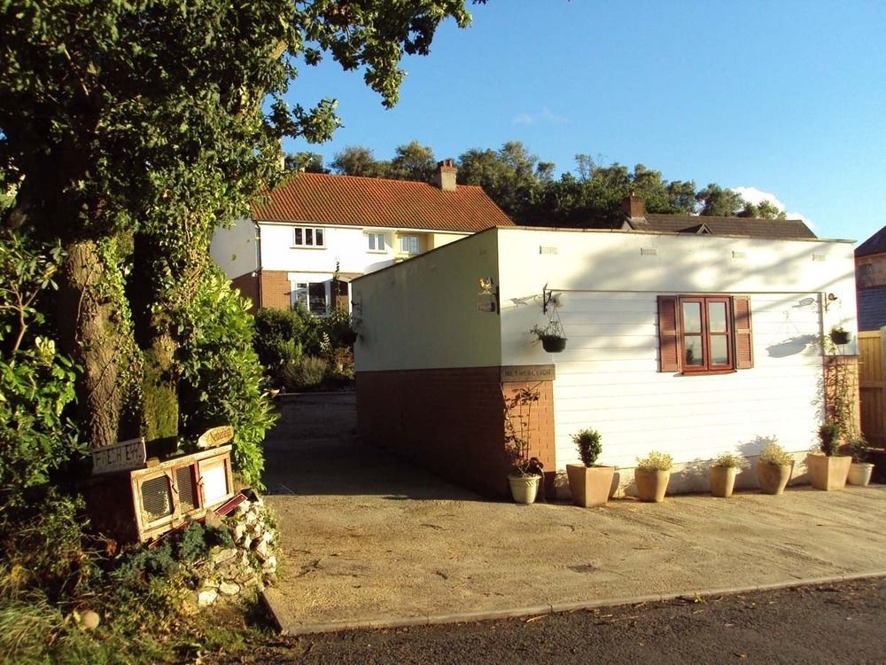 Stunning Countryside Views & Private Balcony! Cozy Room, 3 Miles To Lyme Regis - Free Parking & Wifi แอ็กซ์มินสเตอร์ ภายนอก รูปภาพ
