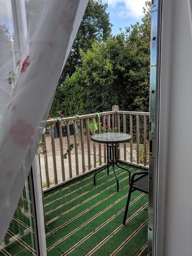 Stunning Countryside Views & Private Balcony! Cozy Room, 3 Miles To Lyme Regis - Free Parking & Wifi แอ็กซ์มินสเตอร์ ภายนอก รูปภาพ
